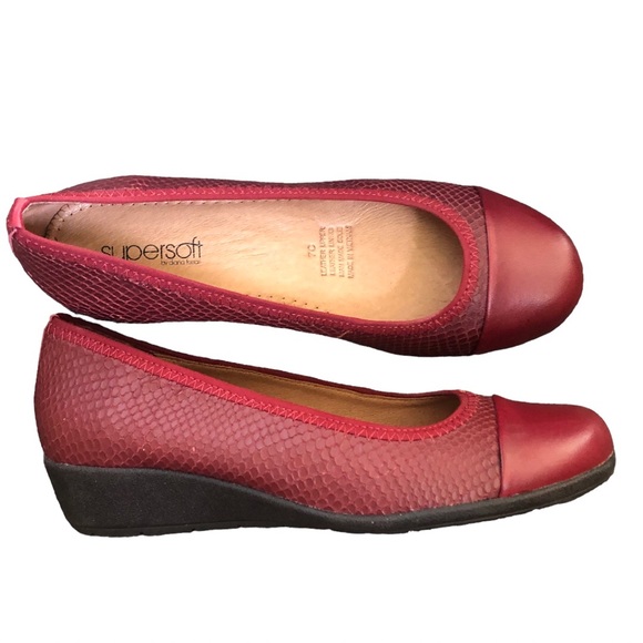 🌿 DIANA FERRARI 🌿 red snake skin wedge slip on shoes size 7 - Picture 2 of 7